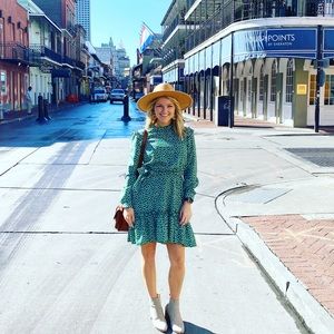 Meet your Posher, Brittnee